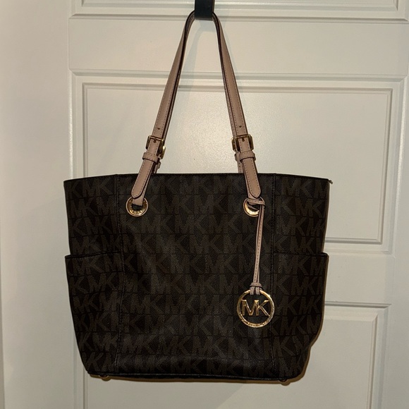 MICHAEL Michael Kors Handbags - Michael Kors Jet Set Logo Tote